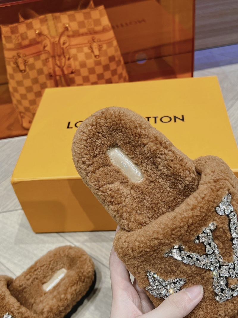 Louis Vuitton Slippers